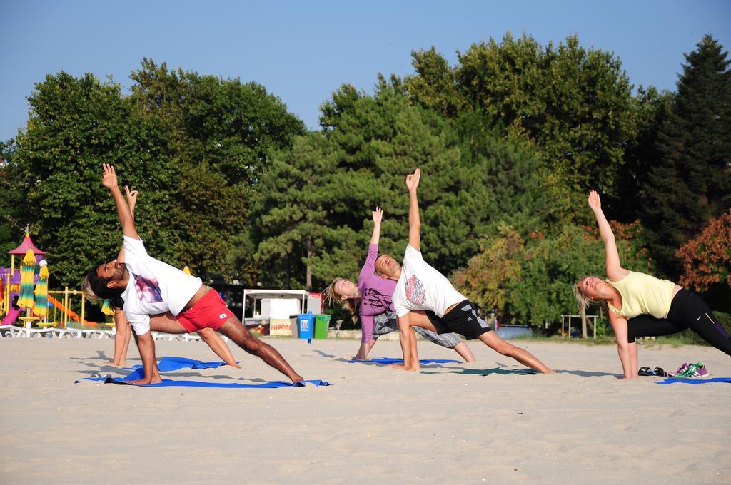 Flamingo Grand Hotel&Spa Albena Bagian luar foto