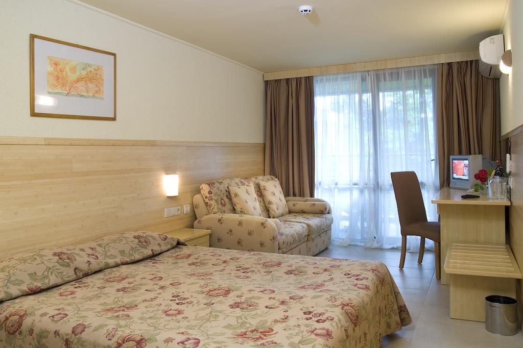 Flamingo Grand Hotel&Spa Albena Ruang foto